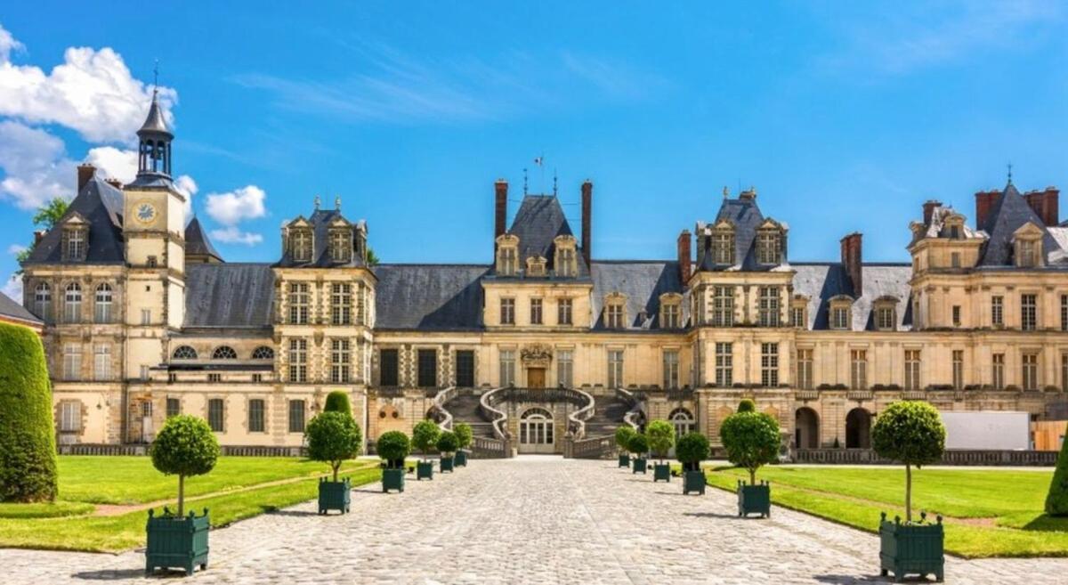 Le Jardin Des Hautes Presles Le Carrousel City Fontainebleau Exterior photo